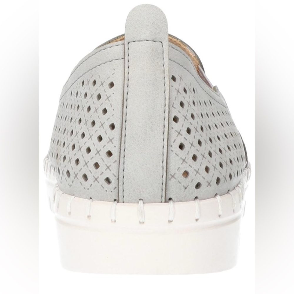 NIB [Easy Street] Fresh Slip On Perforated Gray Loafers Sneakers Women's 8.5 W - Picture 3 of 12